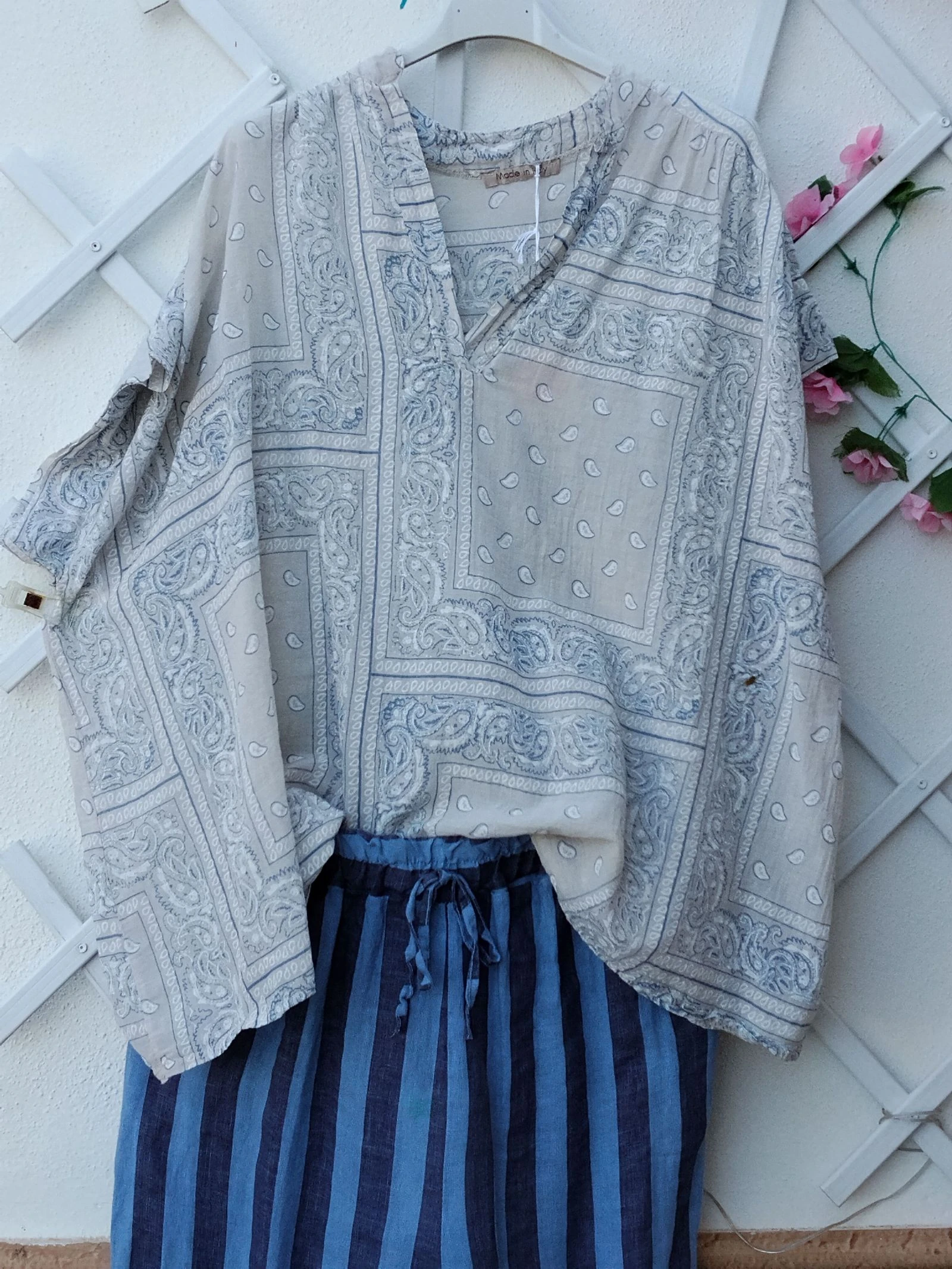 Blusa de algodón estampado BANDANA oversize hasta 44 fresquito y cómodo nuevo sin estrenar  – photo 2